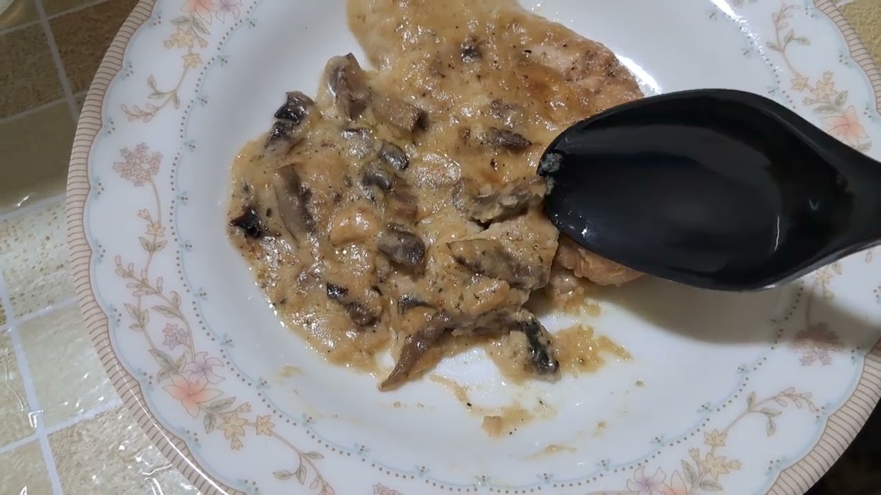 Chicken breast w/ mushroom and garlic parmessan cheese .. #dinner #ilongga #ofw #viral #buhayofw