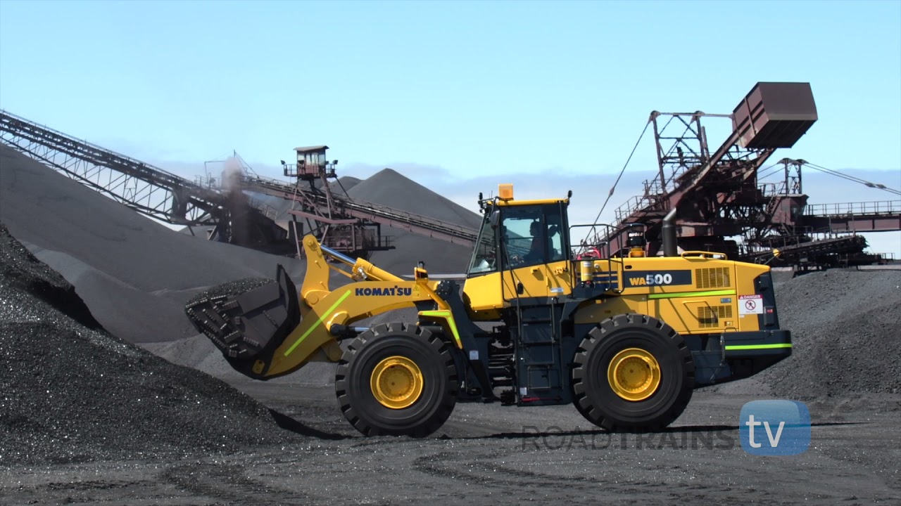 Extreme Machines checkout a new Komatsu WA500 wheel loader