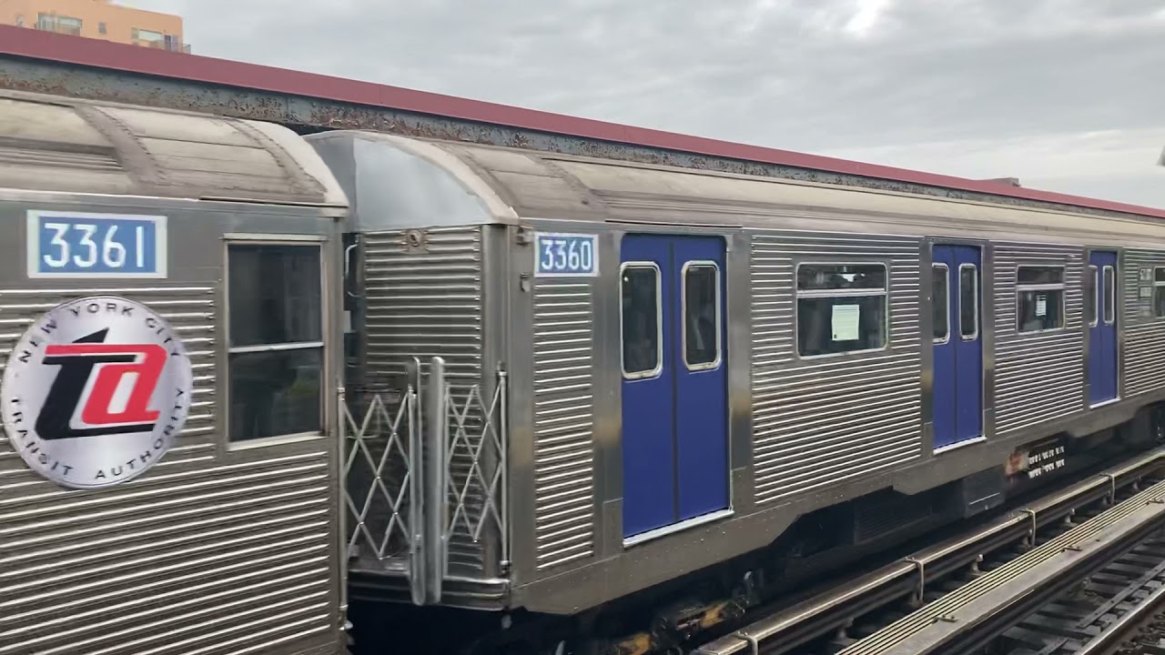 R32 Farewell train going to relay at Brighton Beach.