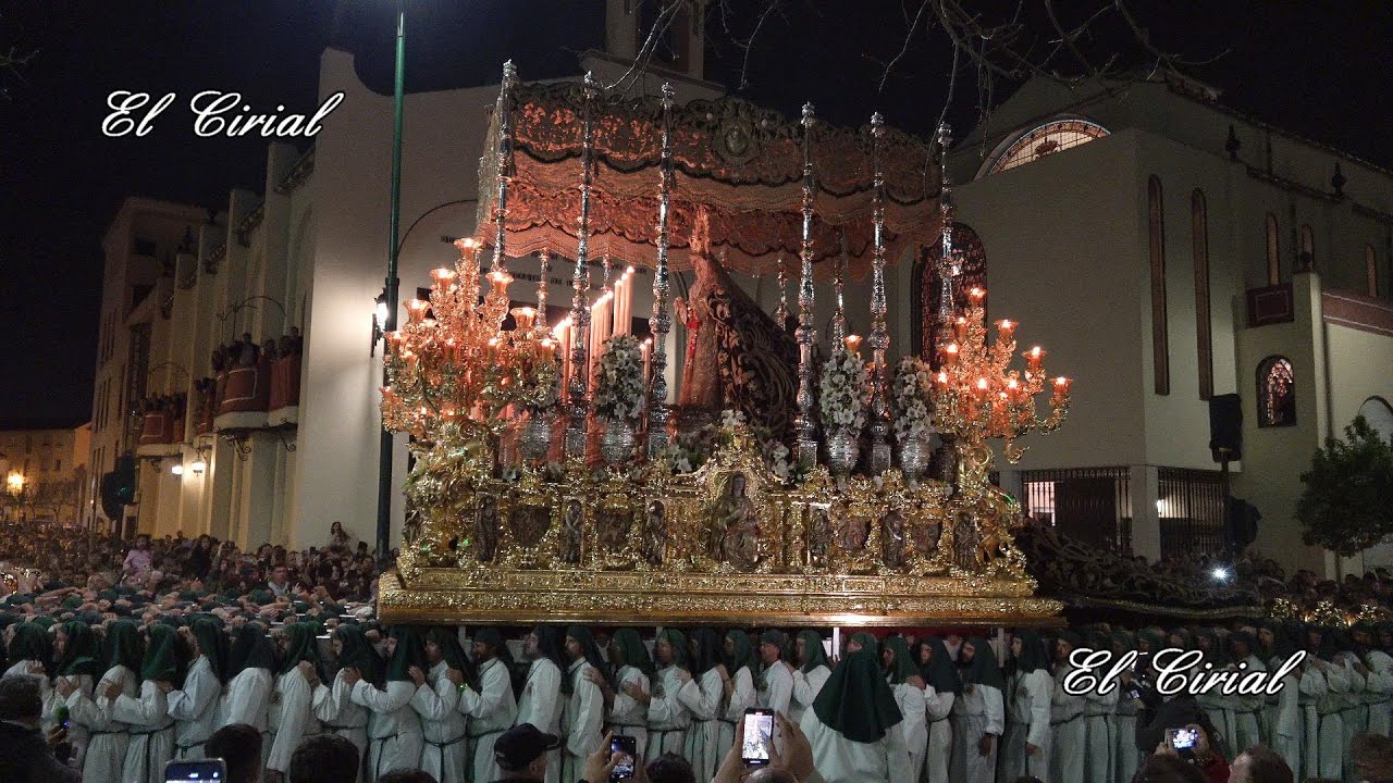 VIRGEN DE LA ESPERANZA CORONADA MALAGA 2023 SALIDA DESDE CASA HERMANDAD 4K