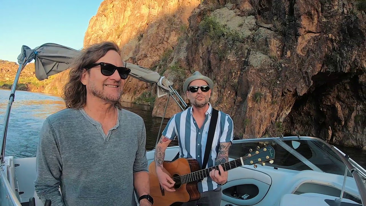 Gin Blossoms - Forever Is This Night (Official Music Video)