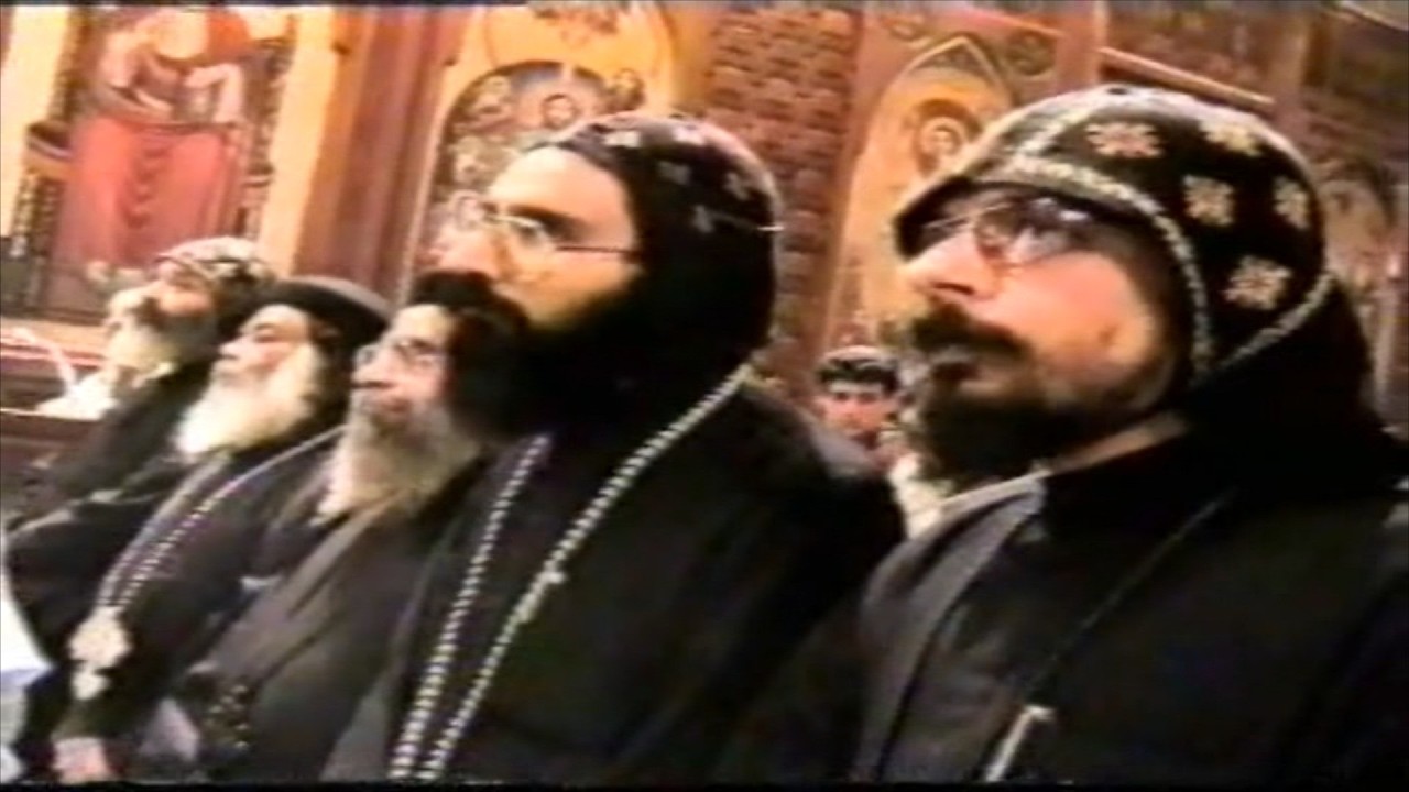 عشية عيد العنصرة 1999 وسيامة اباء اساقفة بيد قداسة البابا شنودة الثالث