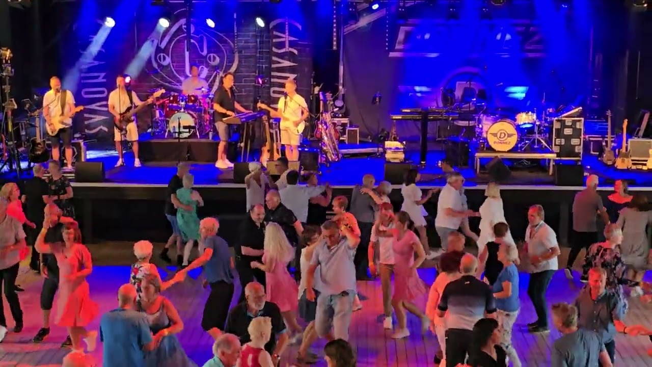 Does Your Mother Know med Casanovas på Lavvotunet Dokka Camping 28.6.24 Dansnytt Jan Tore Eriksen