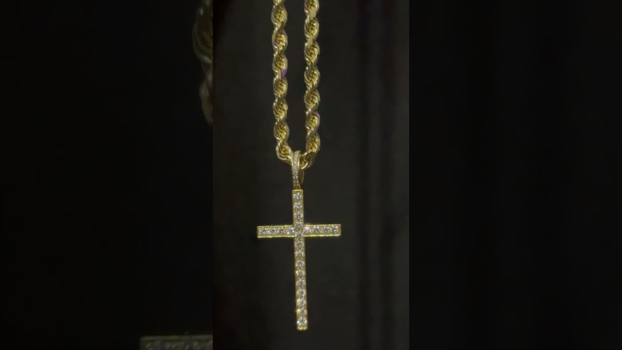 18kt 4MM Diamond Cut Rope Chain at 26&rdquo; paired with the Standard Flooded Boss Cross From Jacoje.Com!