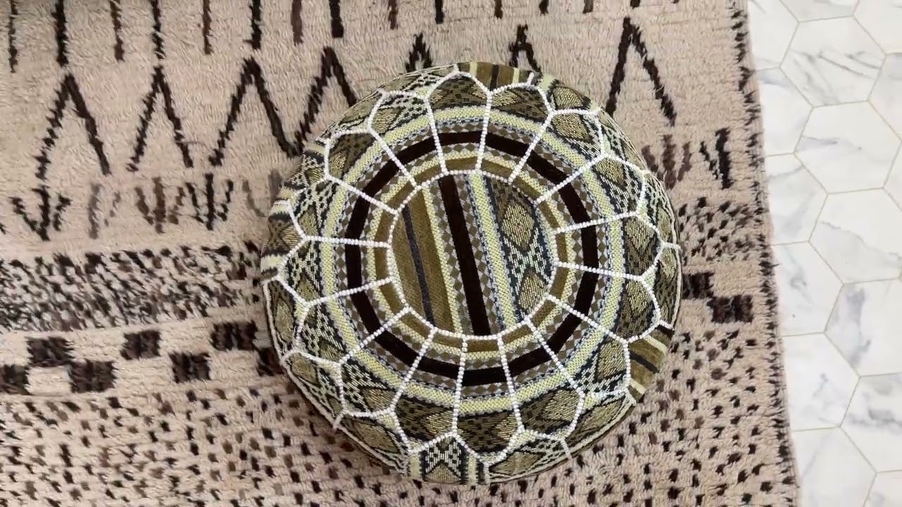 Kechart &ndash; Moroccan handmade ottoman, Moroccan pouf cover, round footstool, traditional seat cushion