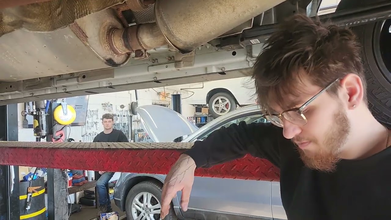 Отзыв карданного вала Ford Transit 150 250 350 еще не завершен.