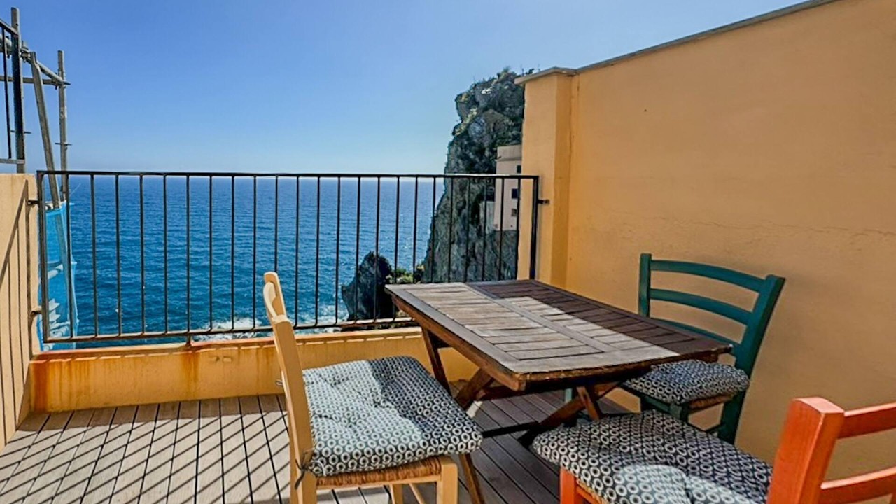 Il Sogno di Beatrice Luxury Apartment, Riomaggiore, Italy | Travel With Divya