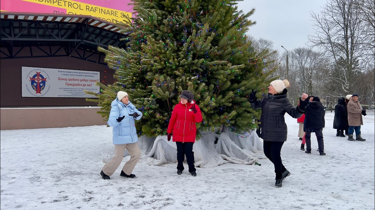 Танцуют все | ОДЕСА НАВИВОРІТ з вами🎄🎄🎄