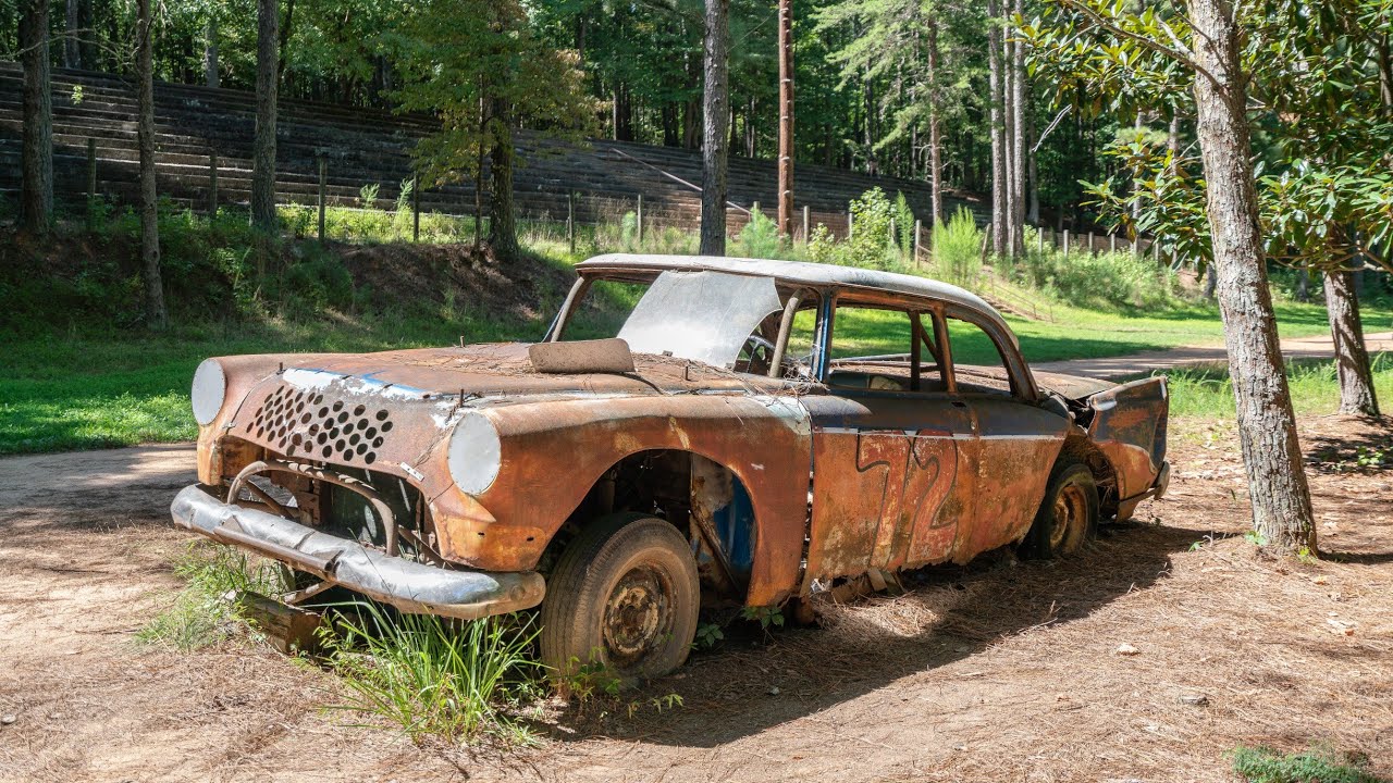 Exploring an Abandoned 1950's NASCAR Speedway - Found old stock cars left behind