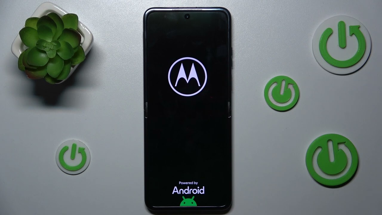Jak wyczyścić pamięć w Motoroli Razr 50 ultra