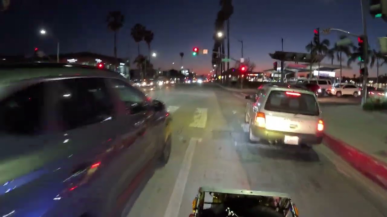 Join me on an e-bike to deliver food, explore and have fun in Los Angeles! 一起在洛杉磯送餐探索&玩得開心- 20260303