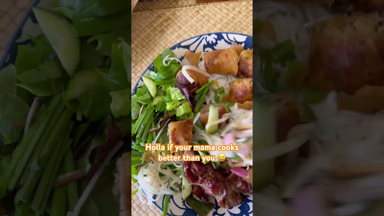B&uacute;n thịt nướng chả gi&ograve; #hollabokchoy #vietnamesefood #bunthitnuong #chagio
