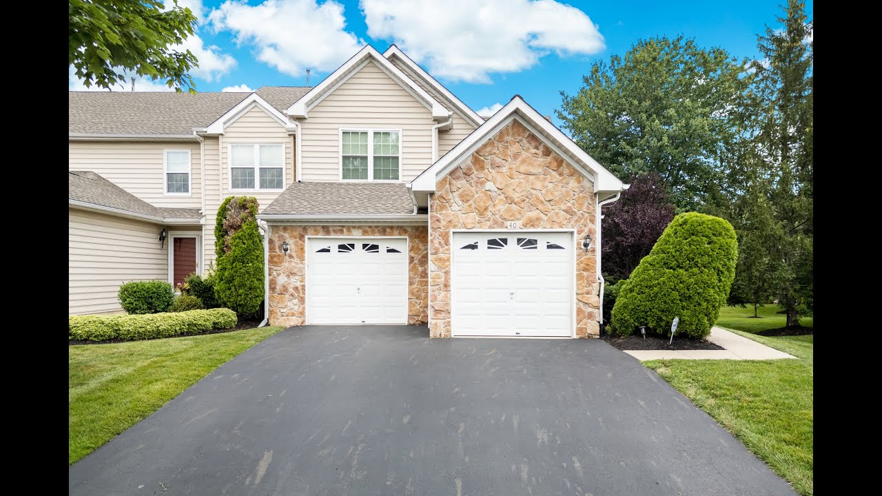 40 Palmer Drive, Moorestown, NJ 08057