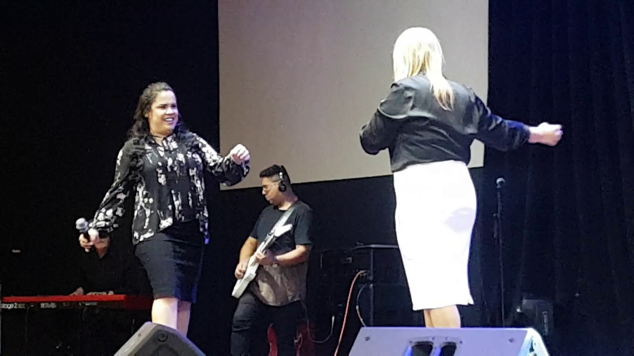 Vendavais: Shirley Carvalhaes e Cassiane!