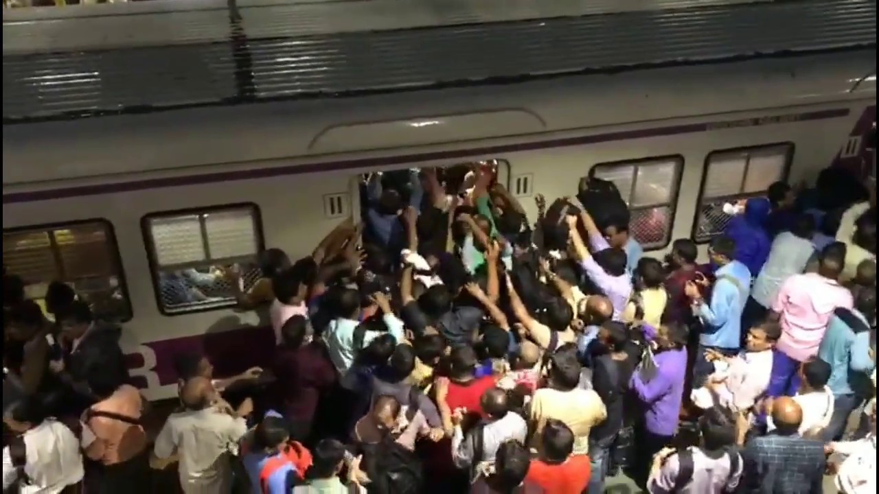 Mumbai Local Trains | Heavy Rain & Rush | Short Clips | Overcrowded Trains