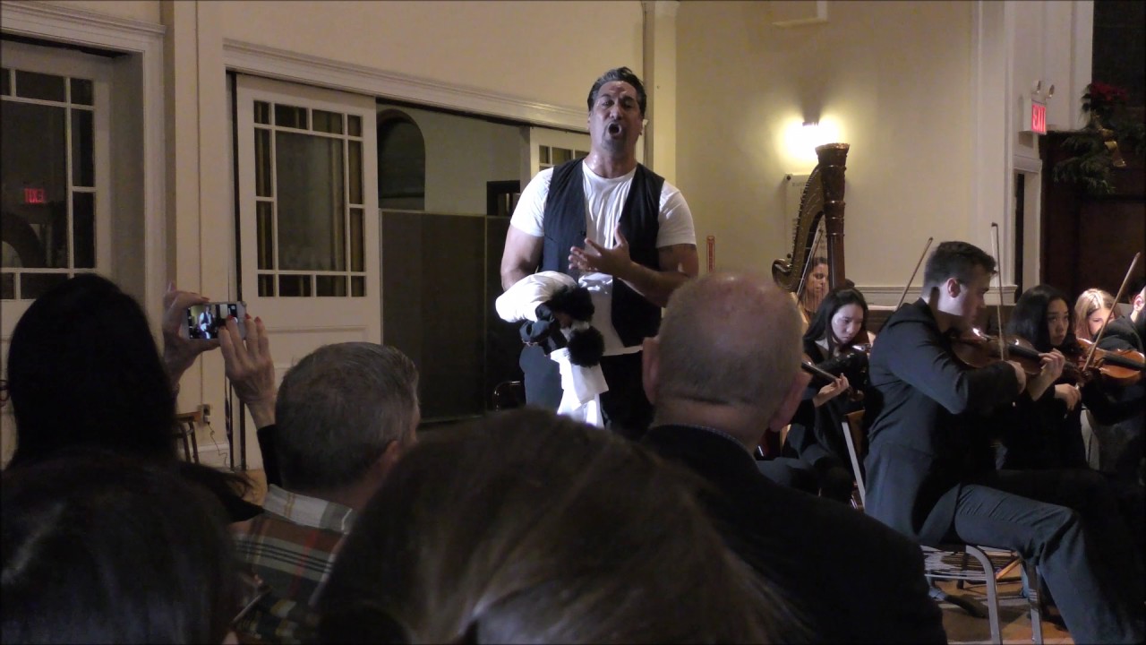 Ta'u Pupu'a sings 