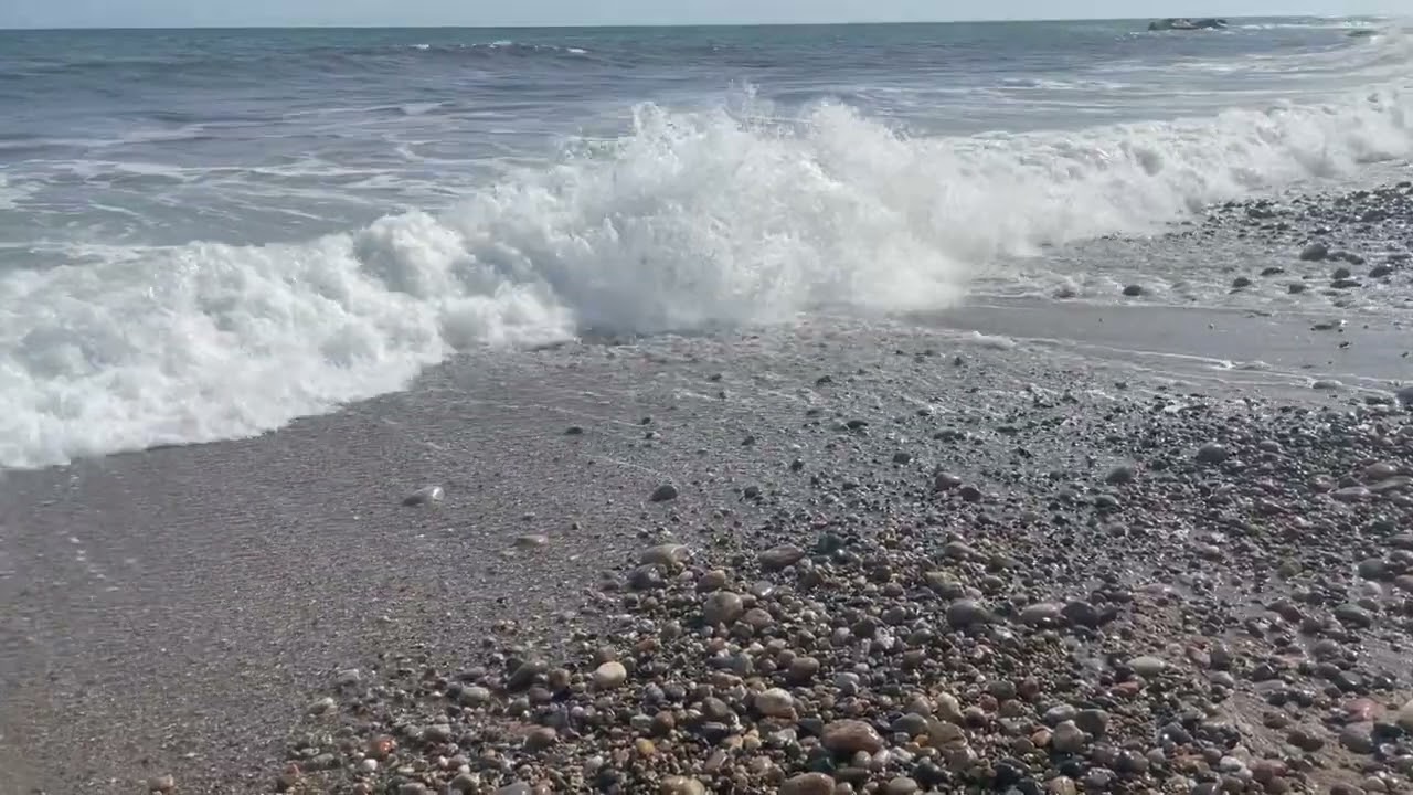 Nature ASMR - Relaxing Ocean Waves Over Water-Polished Stones