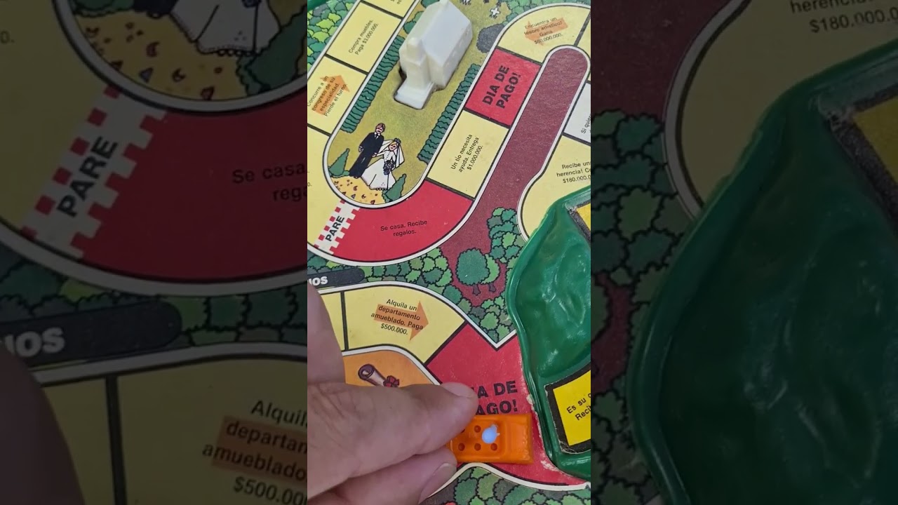 En el Juego de la vida habia que recibirse de medico para ganar m&aacute;s dinero en el dia de pago