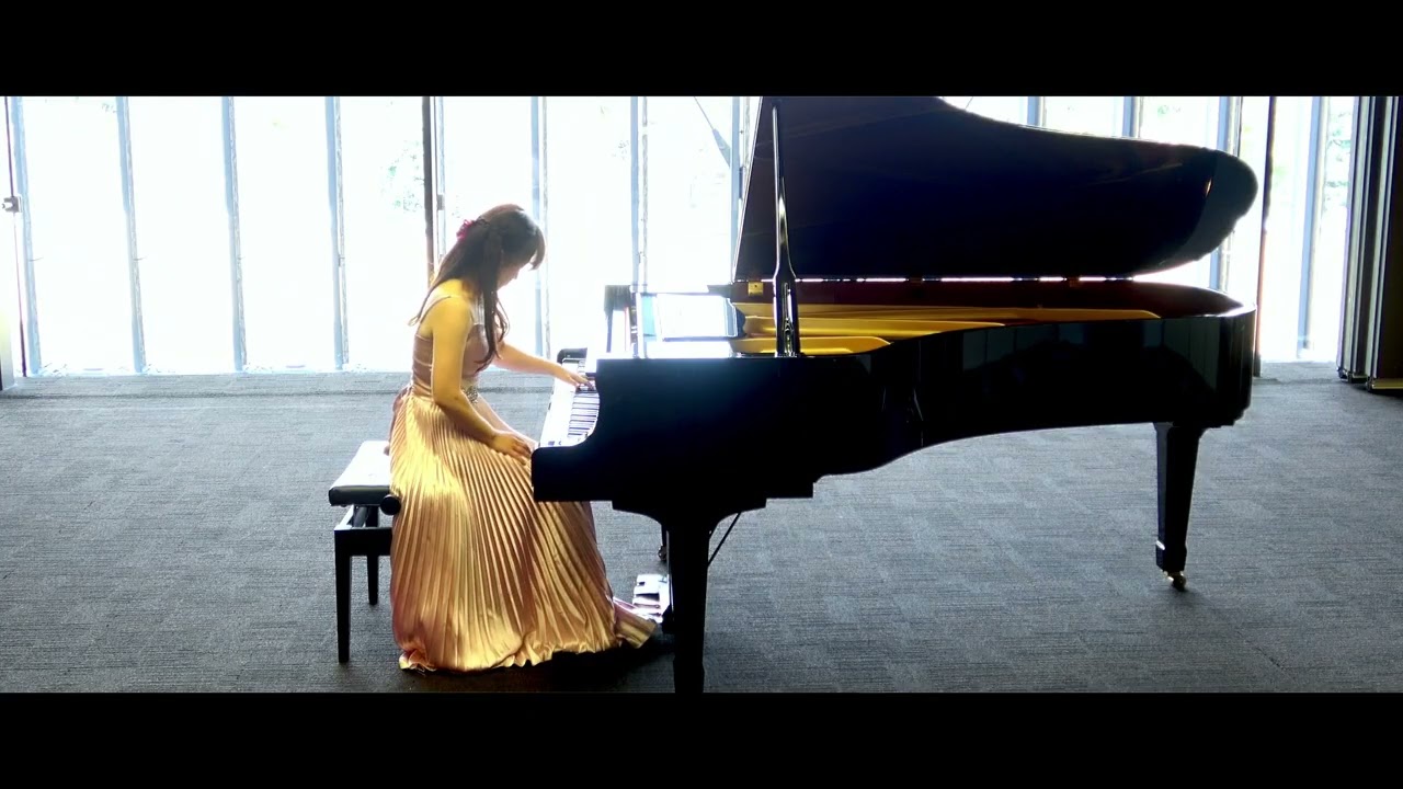 中央固定『タランテラ』（リスト作曲）金文淑