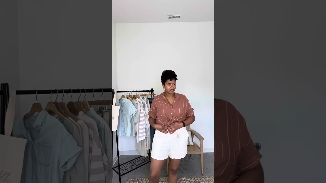 Catalina Linen Shorts Try On (size l)