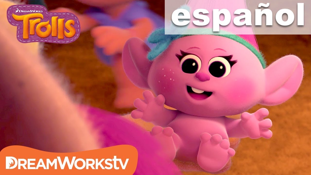 Los Primeros 5 Minutos de Trolls | TROLLS @DreamWorksTVEspañol
