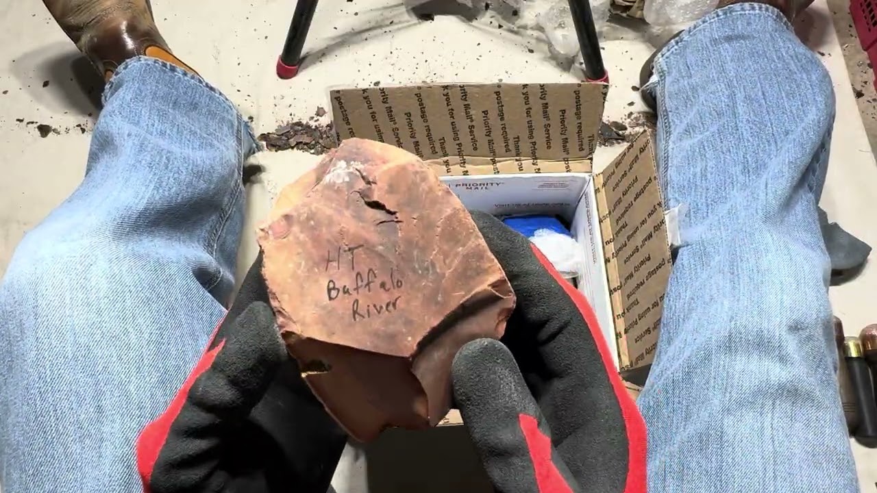 #219 Unboxing From Jim Main! #flintknapping #arrowheads #unboxing 