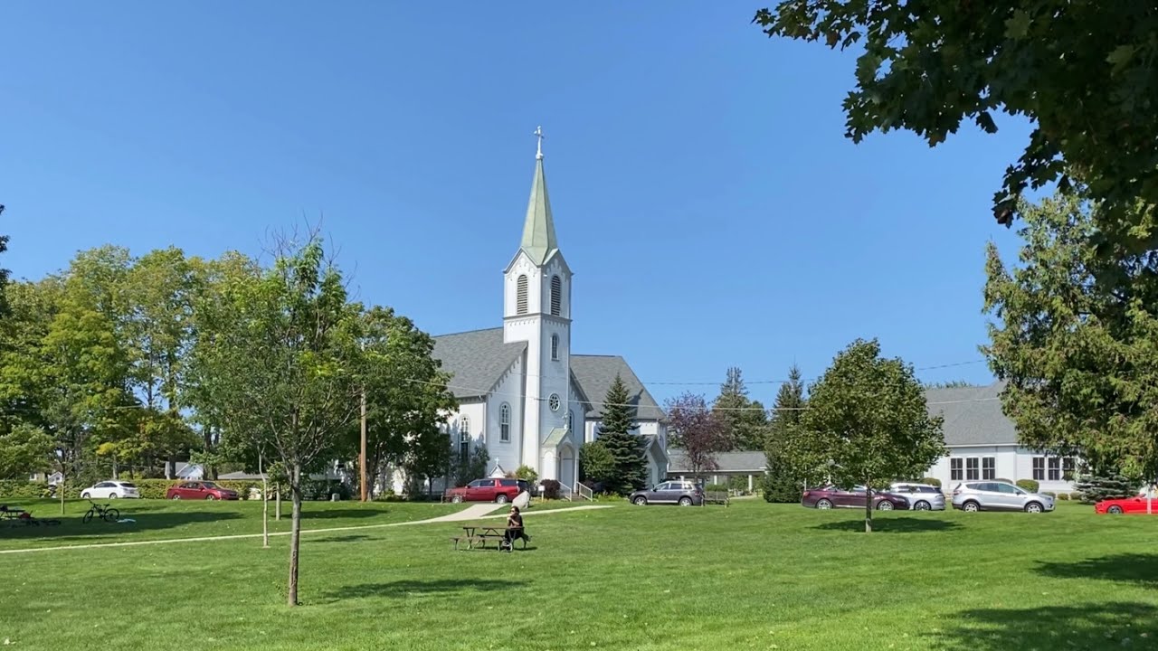 A Visit To Downtown Harbor Springs, Michigan | American Spoon It’s The Berries