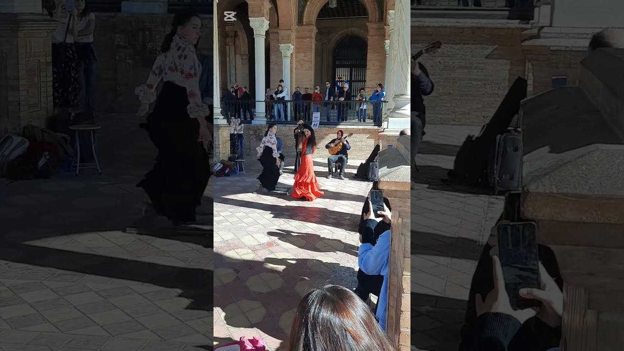 Ples vatre u srcu Sevilje!🔥 #flamenco Flamenco Goals in Seville! 💃 Street Magic 🇪🇸 #PlazaDeEspaña
