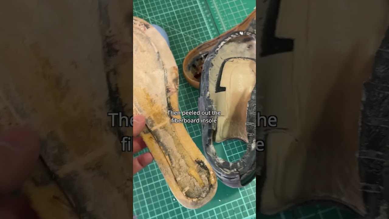 #upcycle #customfootwear #customsneaker #cobbler #margiela #shoemaking #customshoes #shoedesign