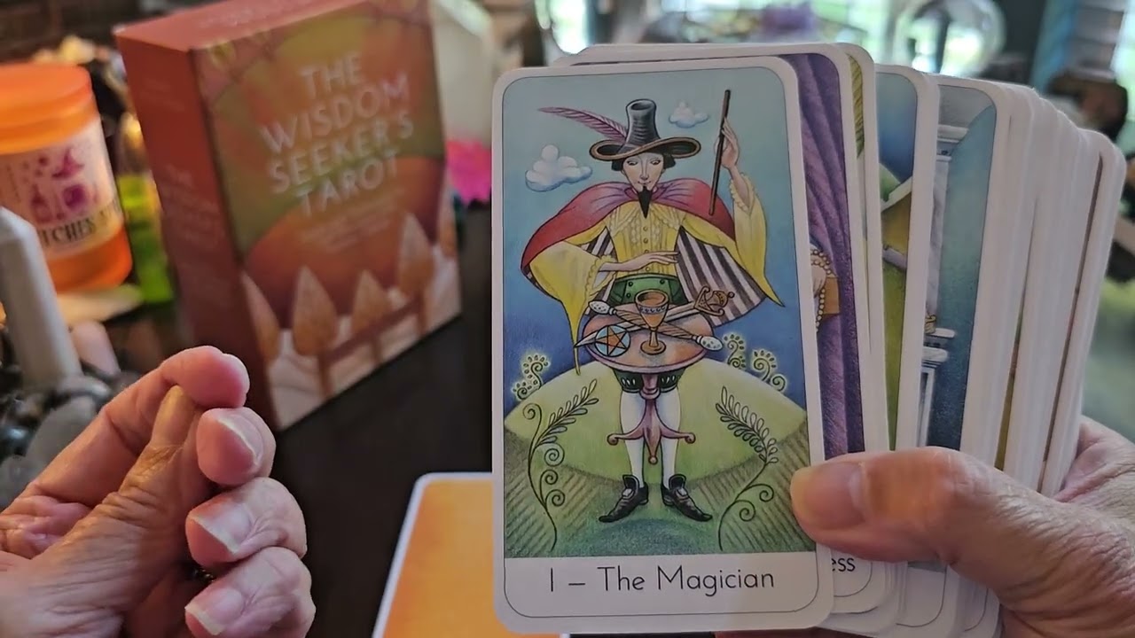 Показываю еще одну колоду, которую я никогда раньше не демонстрировала: The Wisdom Seeker's Tarot