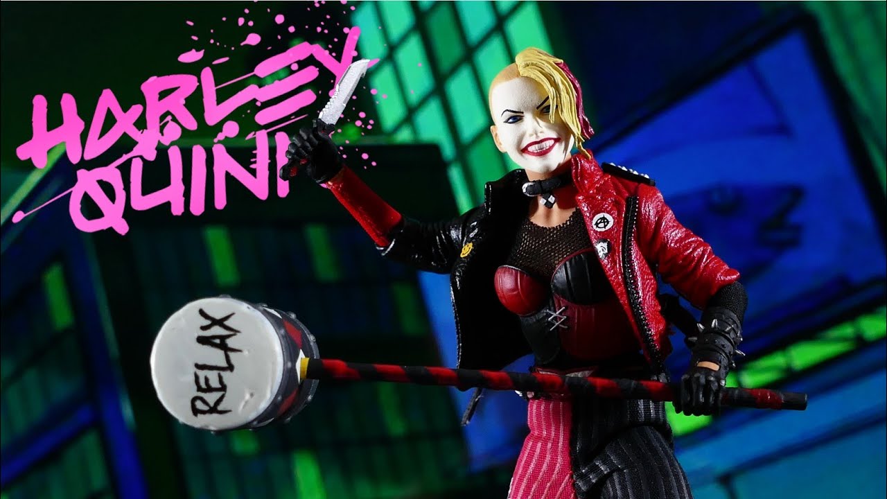 Mezco ONE:12 Harley Quinn Playing for Keeps Edition Action Figure Review