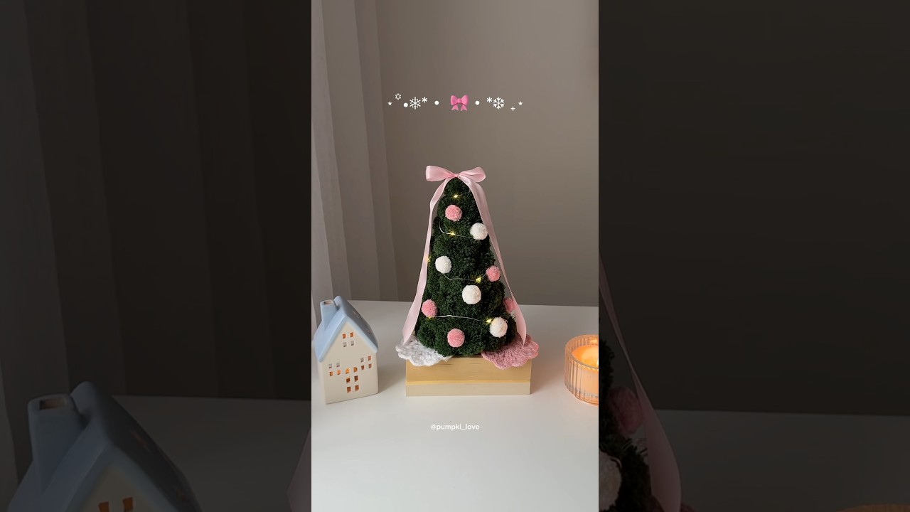 DIY Yarn Christmas Tree 🎄 Perfect for the Holidays! #christmasgifts #diy #christmasdiy