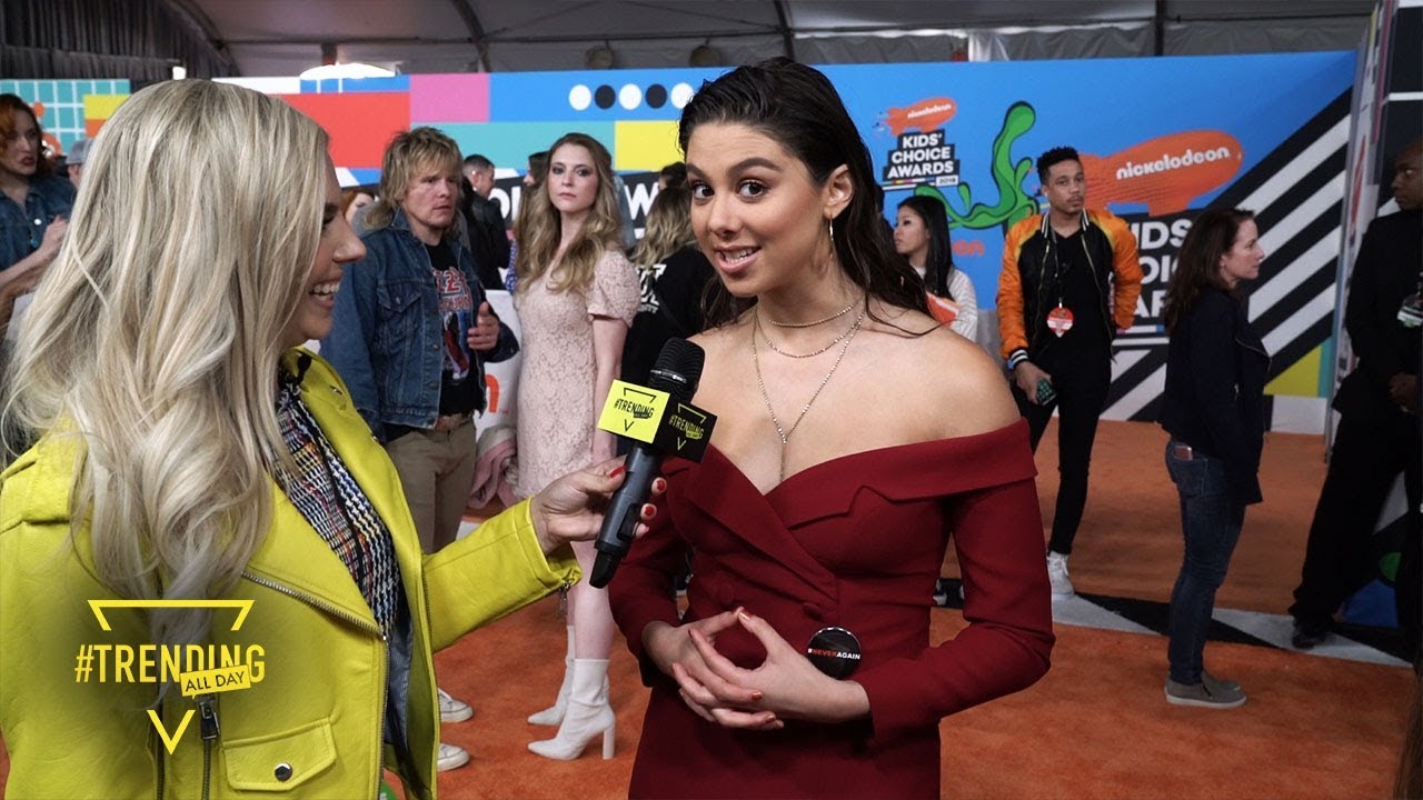 EXCLUSIVE ON THE NICKELODEON KID'S CHOICE AWARDS ORANGE CARPET // Only On Trending All Day