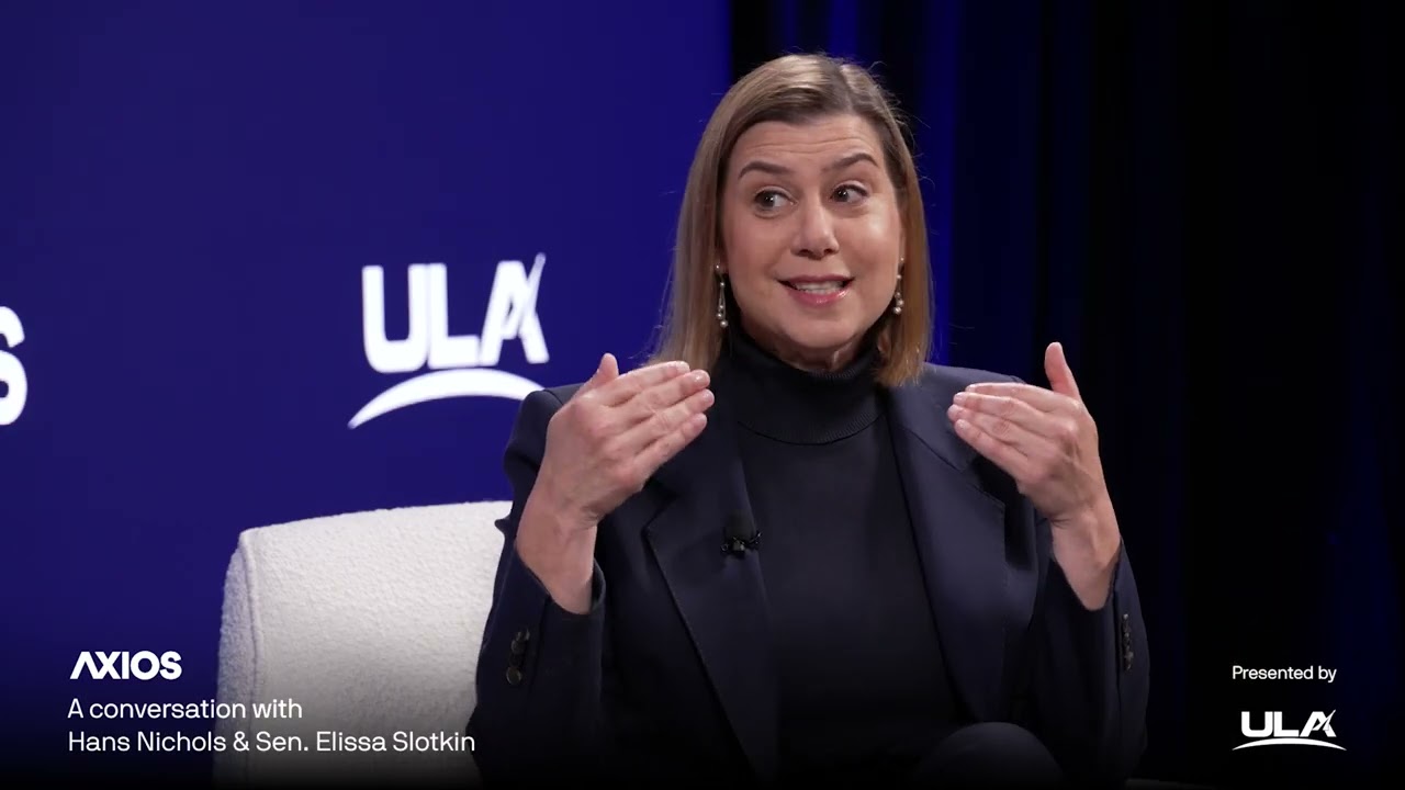 Sen. Elissa Slotkin in conversation with Axios’ Hans Nichols