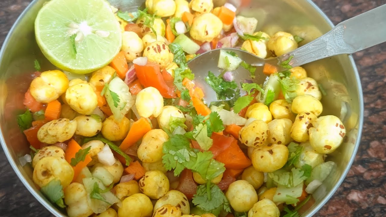 मखाना चाट बनाए घर पर बिल्कुल आसान तरीके से/Makhana ki chaat/ मखाना का आसान नाश्ता 