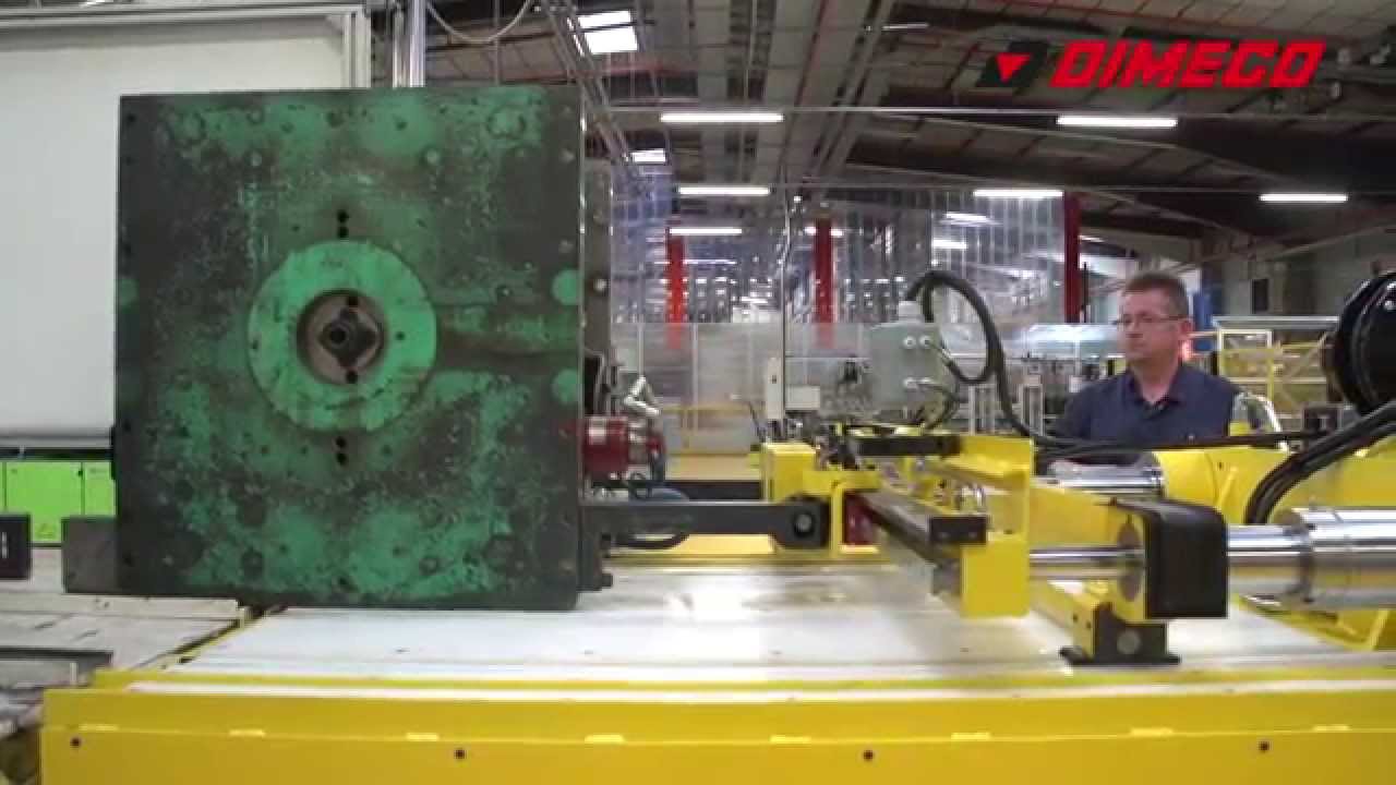 Mold change truck