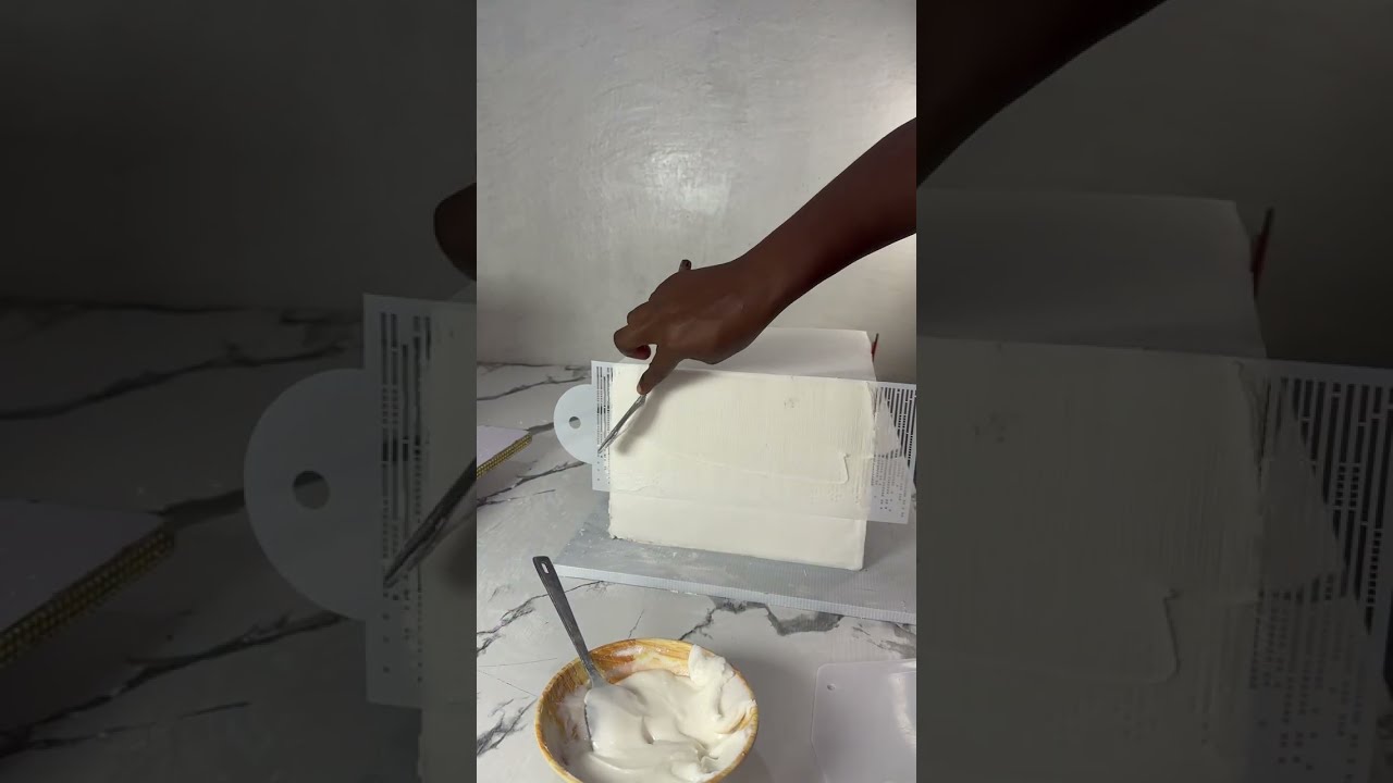 Perfect Square Cake with Sharp Edges