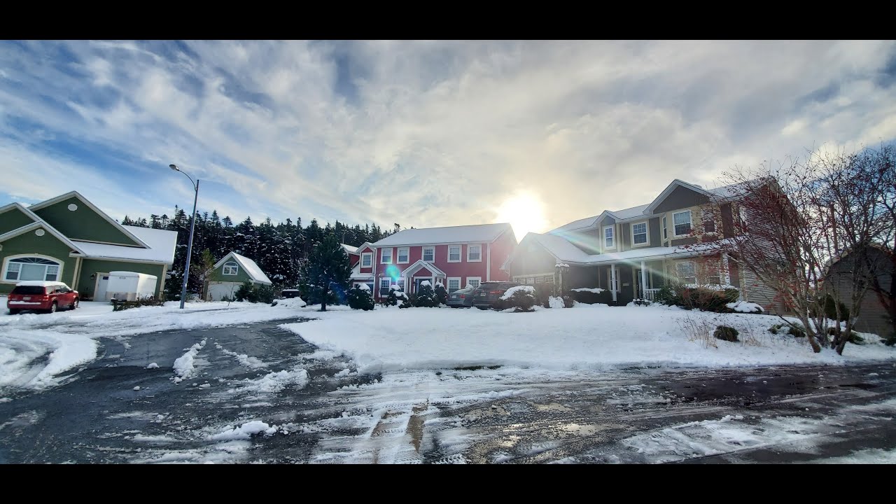 Cleaning snow in Newfoundland with Ariens Deluxe 30