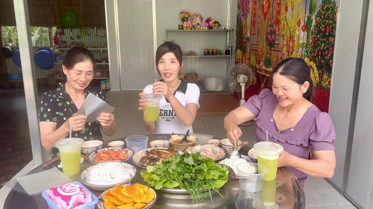 Chị Mandy(Ở Mỹ)Tiếp Tục Ủng Hộ Và Món Quà Chuẩn Bị Của Gia Đình- Bữa Cơm Gõi Cuốn Tôm Thịt Cá Chiên.