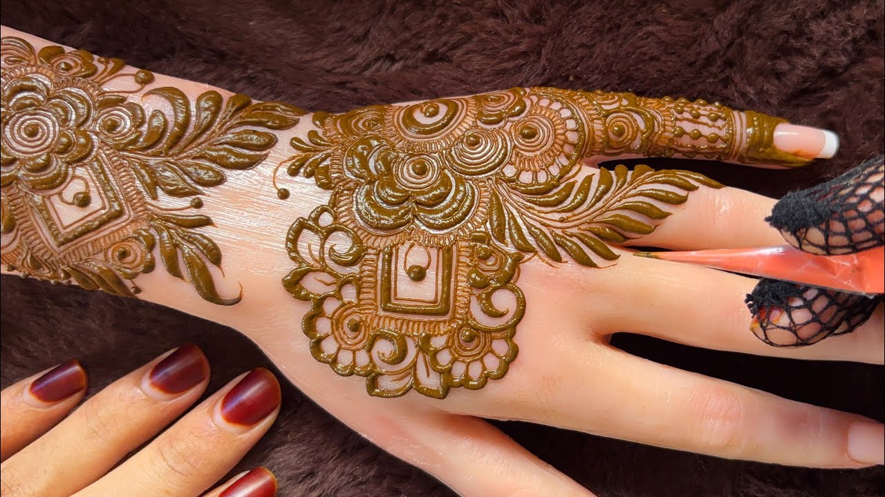 Very Beautiful Prettiest Henna Design for Back Hand |Beautiful Easy Eid Henna Design #thouseenshenna