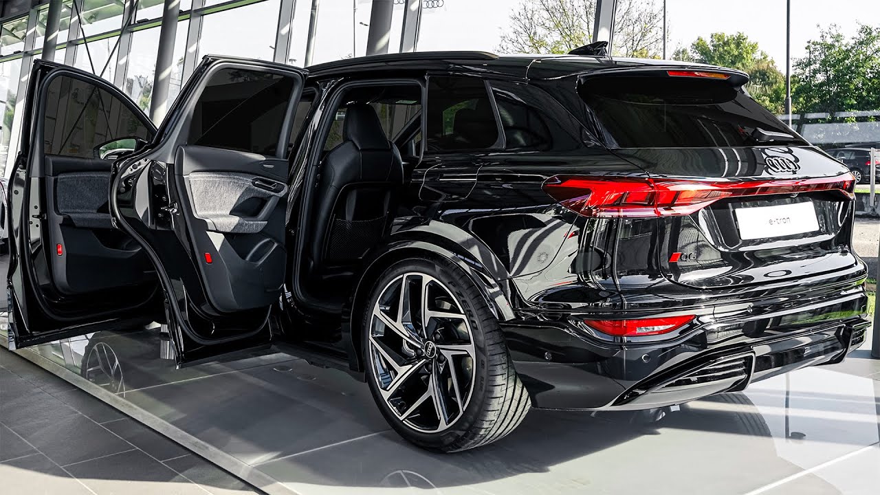 New 2025 Audi Q6 - Interior & Exterior Walkaround