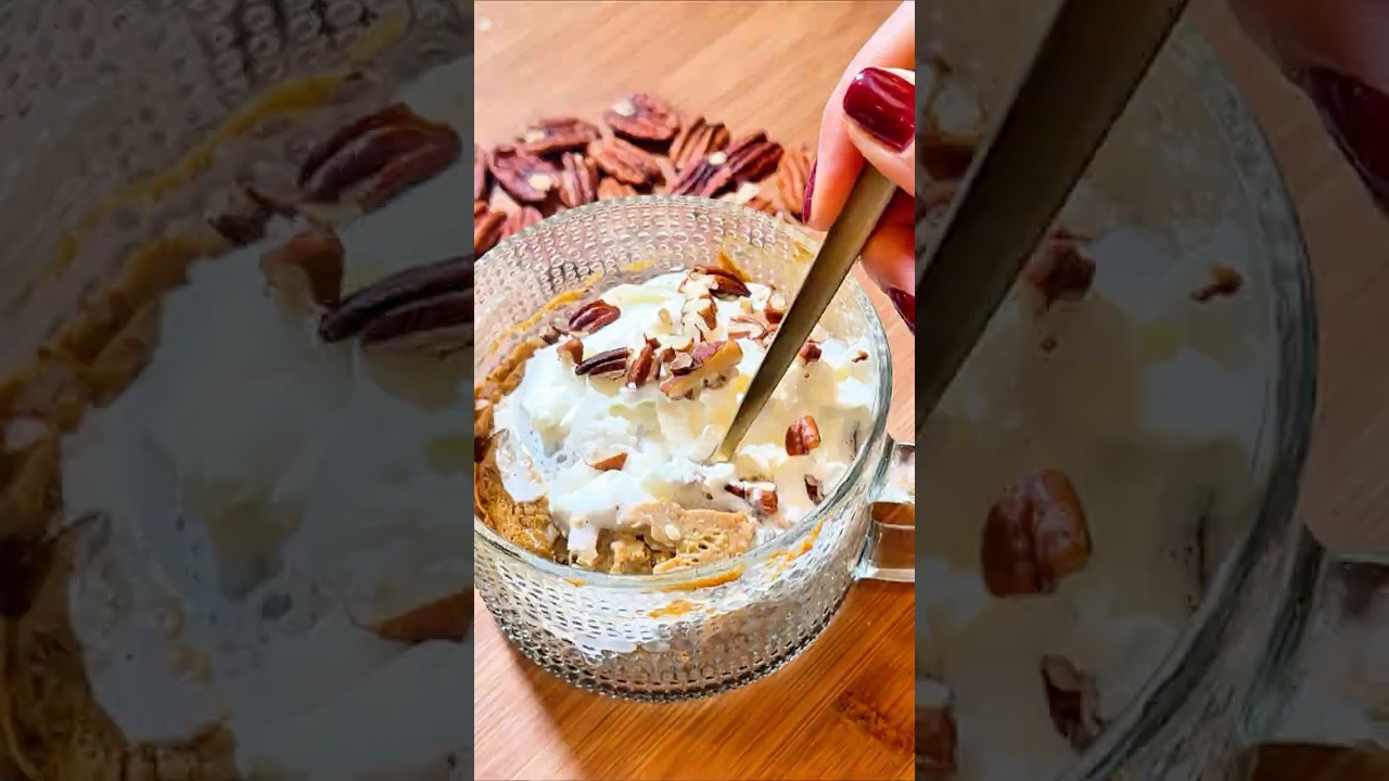 🎃 3-Minute Protein Pumpkin Snack Cake Soft, cozy, low carb & 30g of protein