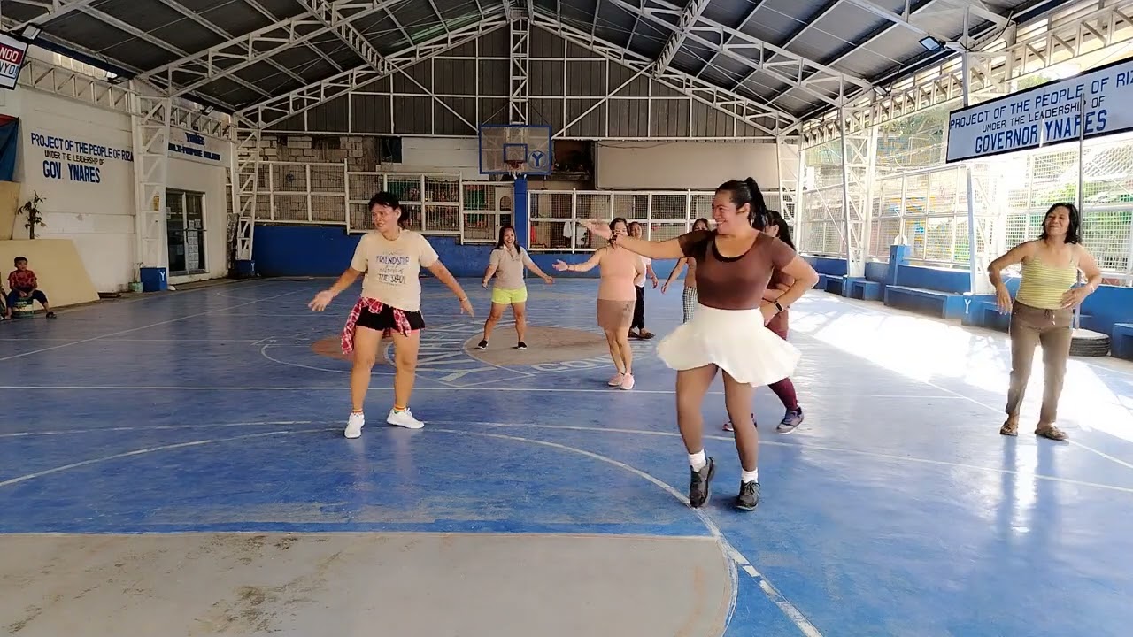 OH CAROL DANCE FITNESS COACH GINA PUROK SILANGAN LADIES GROUP MOMSHIE'S