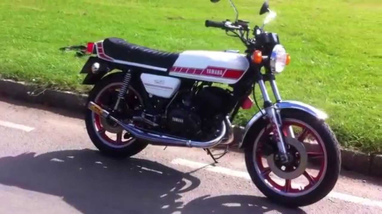 Yamaha RD250F 1979 with Micron pipes