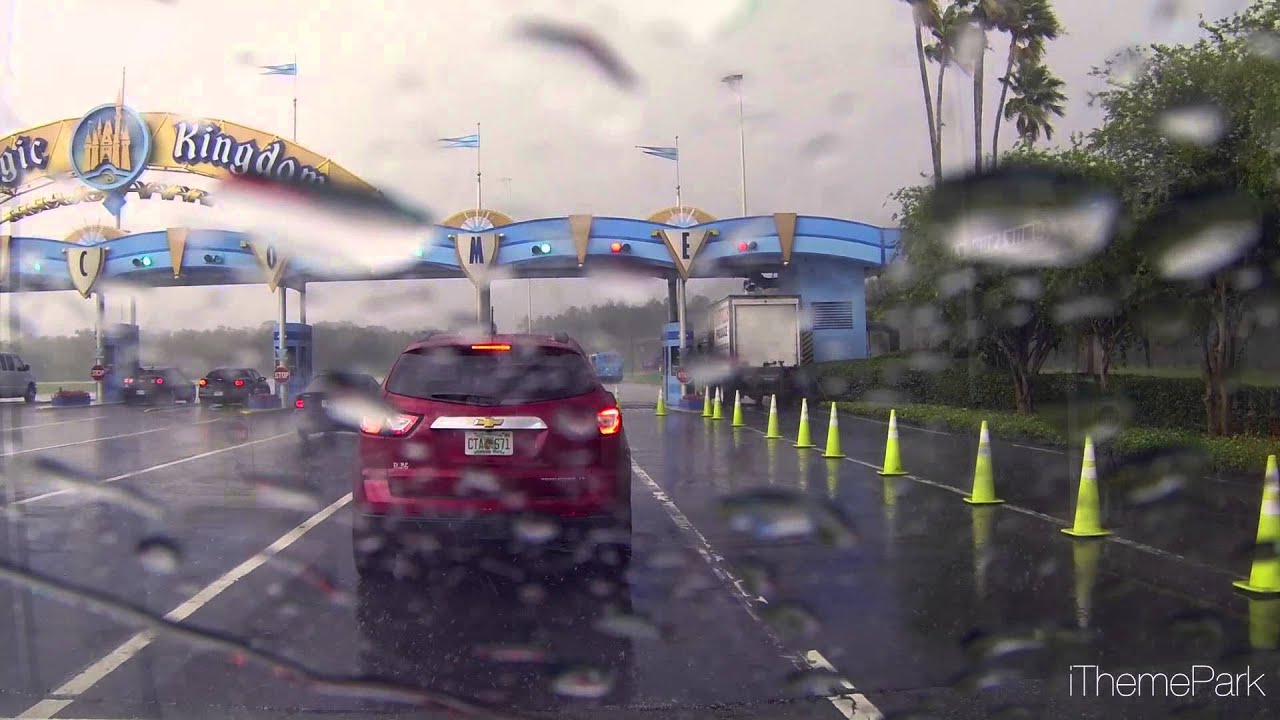 Driving through Walt Disney World in the Rain 2014 May 15th
