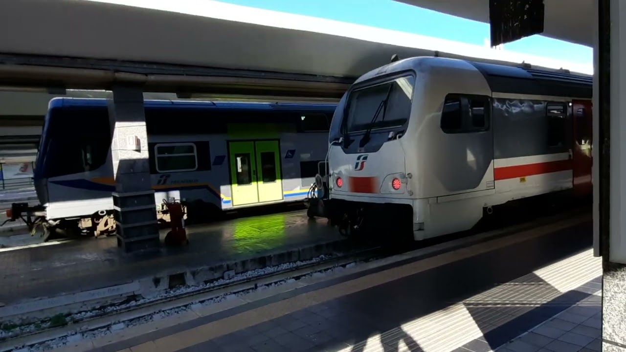 Treni stazione Napoli Centrale
