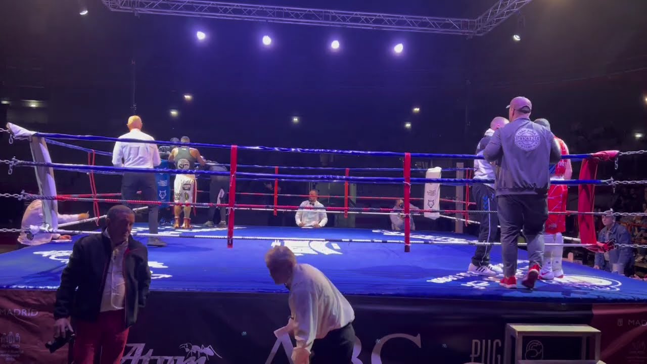 Aarón González vs Erickson Brito