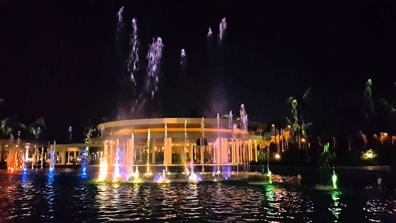 IOI Mall fountain