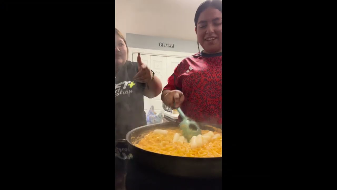 Cooking onion boiling + bulkdak