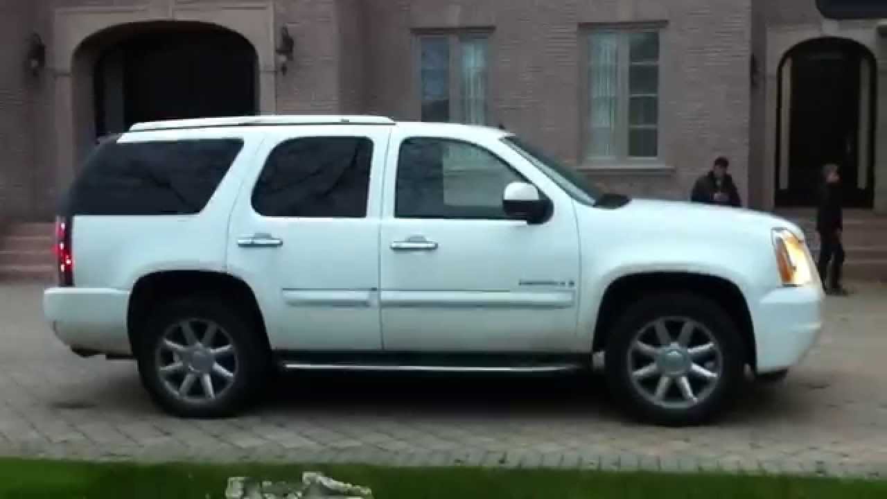 2007 GMC Yukon Denali Startup Engine & In Depth Tour